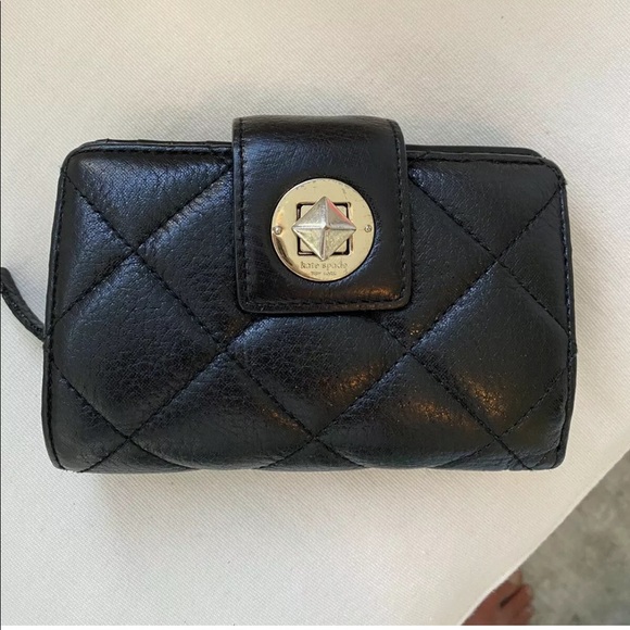 COPY - Kate Spade Quilted Clutch Wallet - Picture 2 of 6